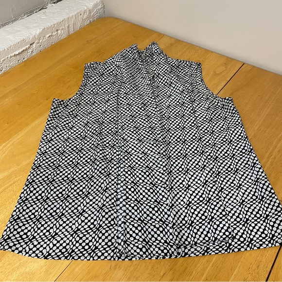 The jones Group Women Black/white Sleeveless Blouse Size Medium - Picture 10 of 10